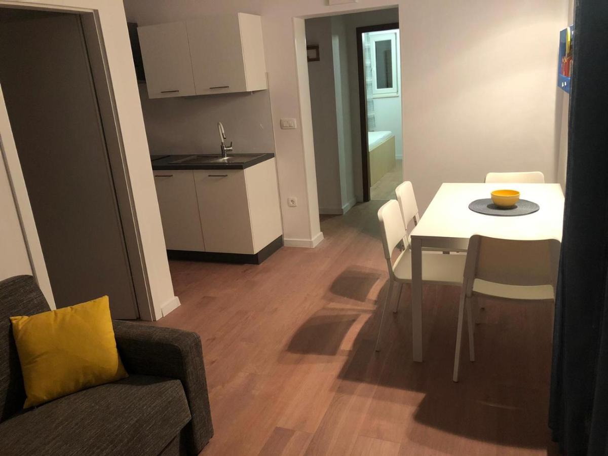 Apartments Dara Рогозница Экстерьер фото